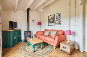 Host & Stay - Station House Cabin